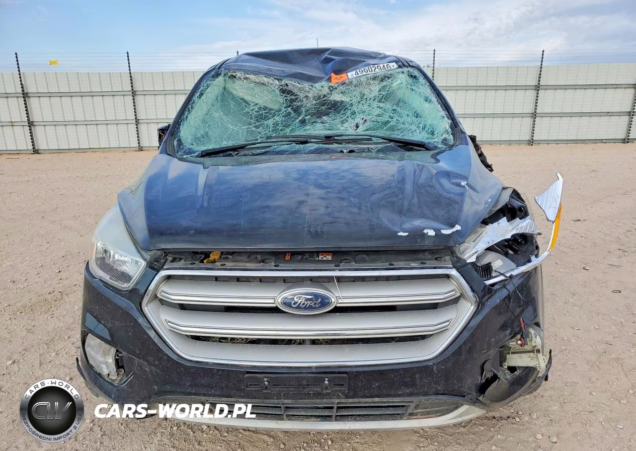 2019 Ford Escape Se VIN:1FMCU9GD5KUC38013 - 5