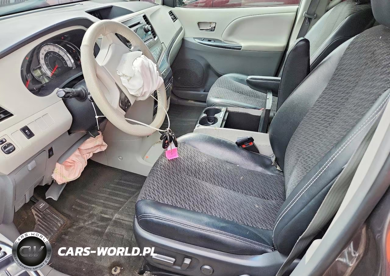 2013 Toyota Sienna Sport VIN:5TDXK3DC5DS298188 - 7