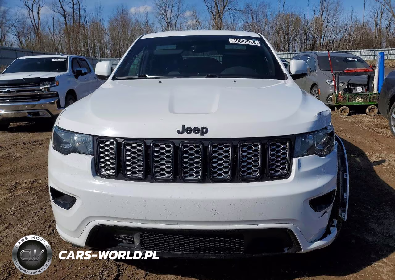 2018 Jeep Grand Cherokee Laredo VIN:1C4RJFAG0JC207362 - 5