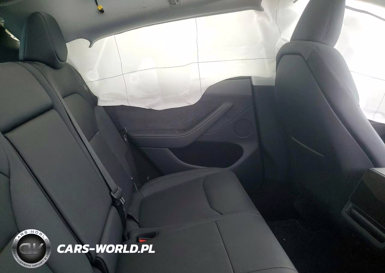 2026 Tesla Model Y VIN:7SAYGDED9TF516464 - 10