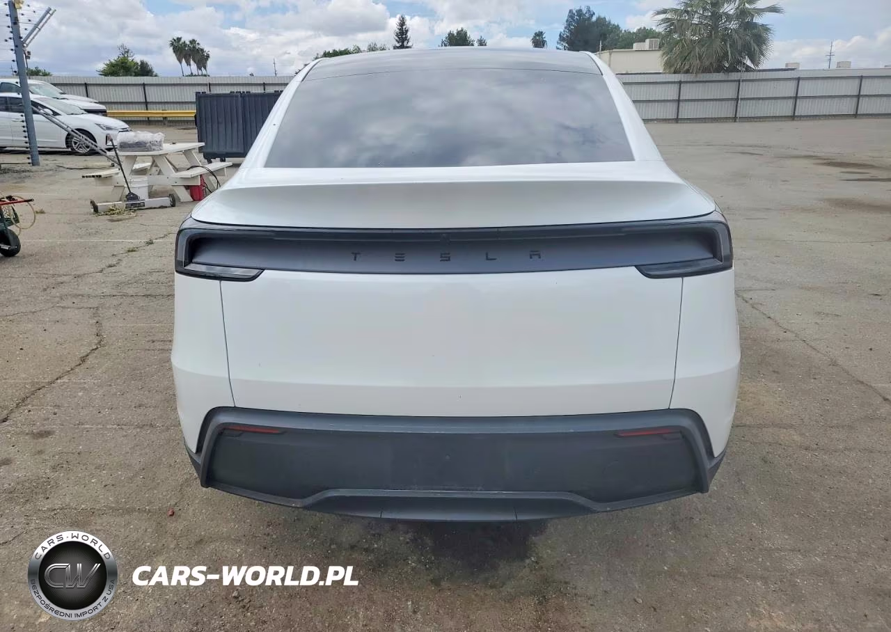 2026 Tesla Model Y VIN:7SAYGDED9TF516464 - 6