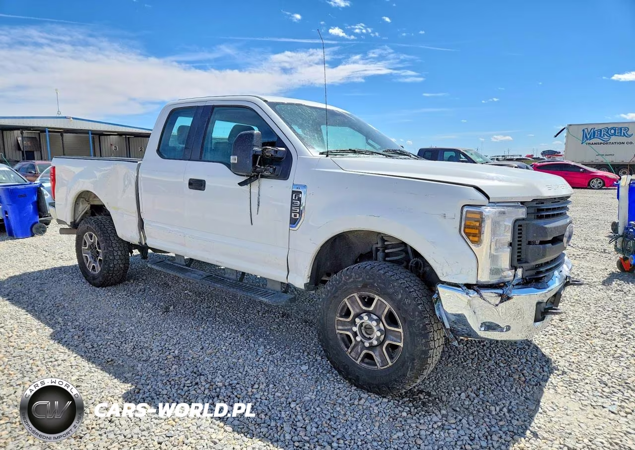 2018 Ford F350 Super Duty VIN:1FT8X3B61JEC25243 - 4