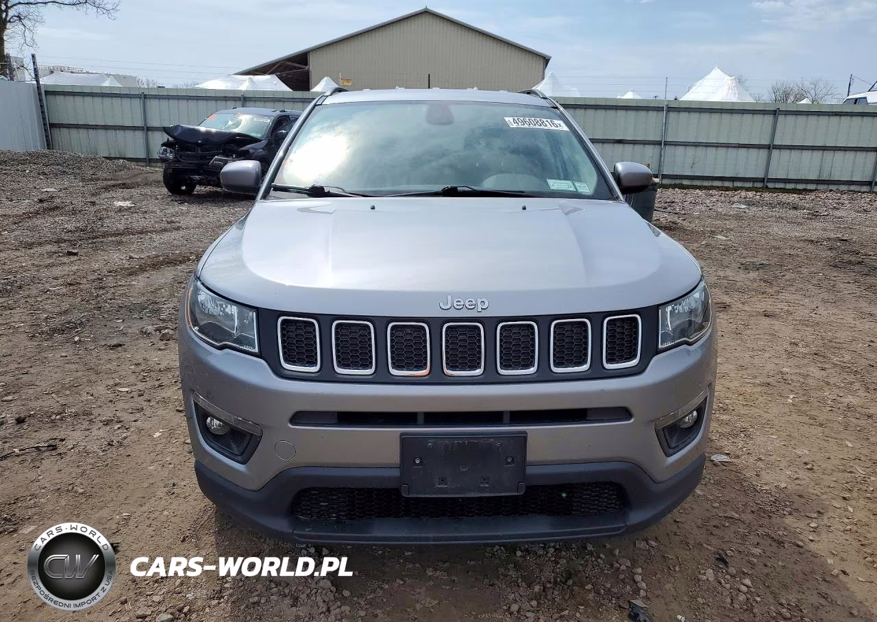 2018 Jeep Compass Latitude VIN:3C4NJDBB6JT179206 - 5