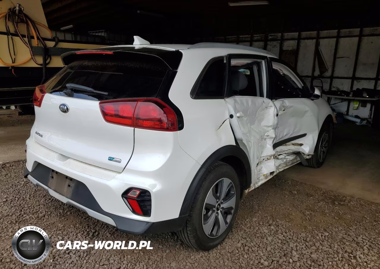 2021 Kia Niro Lx VIN:KNDCB3LC7M5465673 - 3