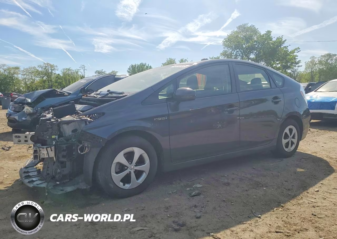 2014 Toyota Prius Three – zdjęcie 1 z 12