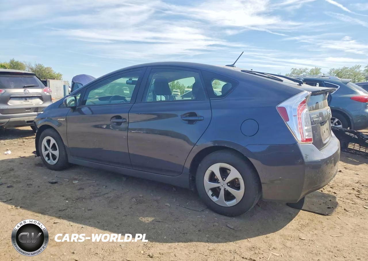 2014 Toyota Prius Three VIN:JTDKN3DU3E1770025 - 2