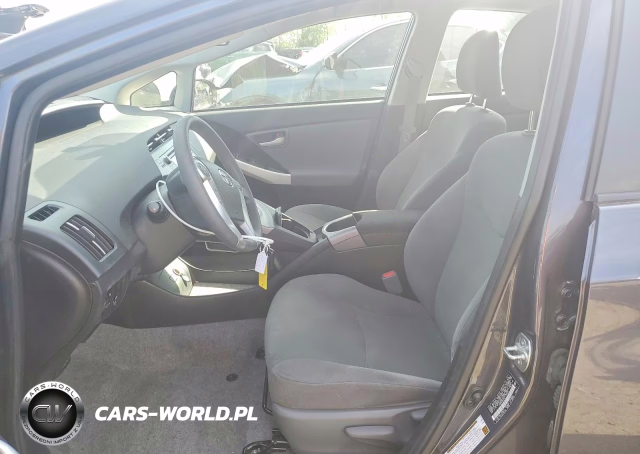 2014 Toyota Prius Three VIN:JTDKN3DU3E1770025 - 7