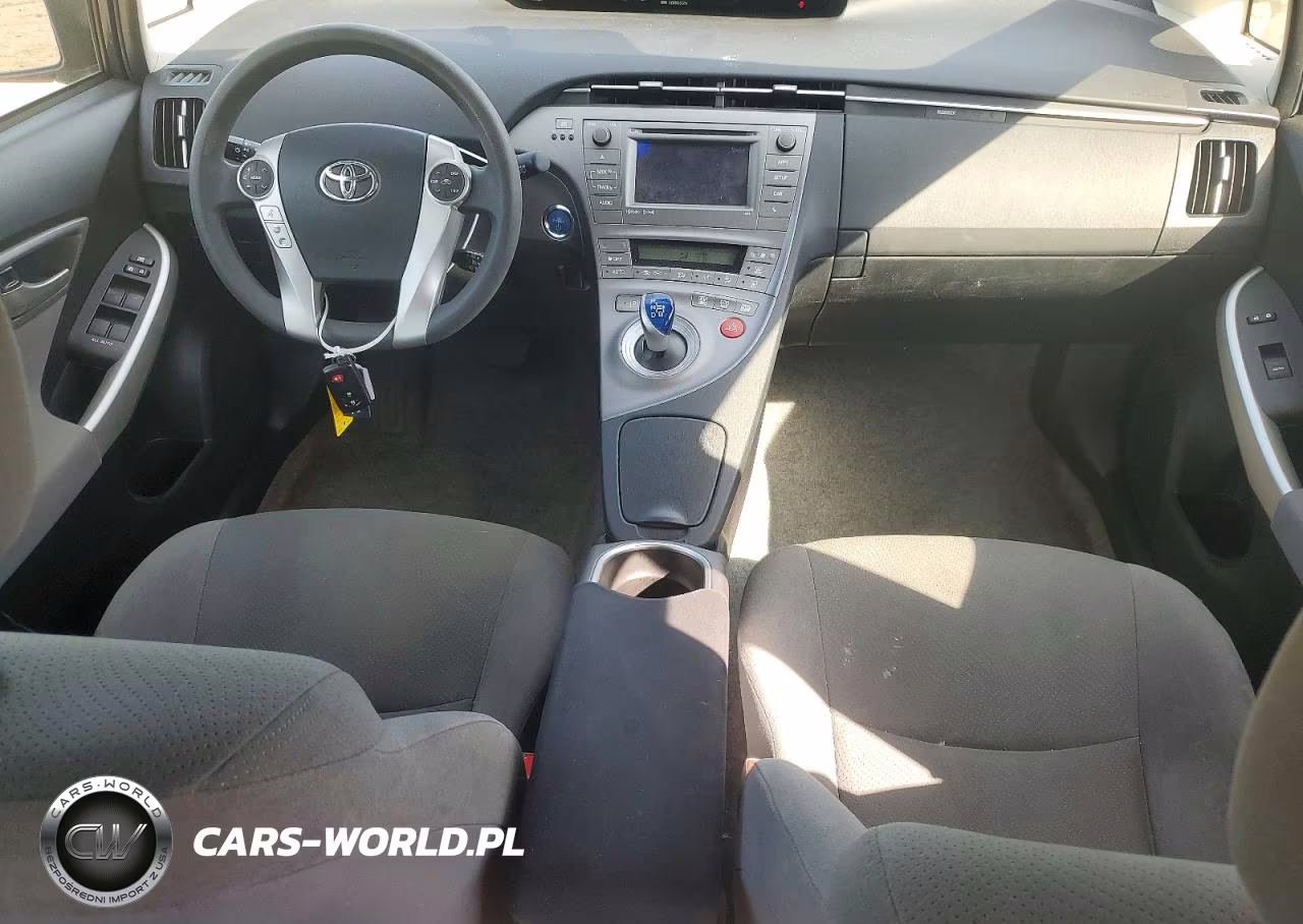 2014 Toyota Prius Three VIN:JTDKN3DU3E1770025 - 8