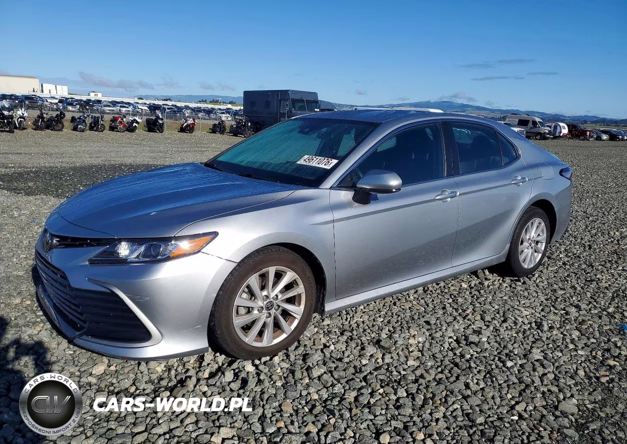 2023 Toyota Camry Le