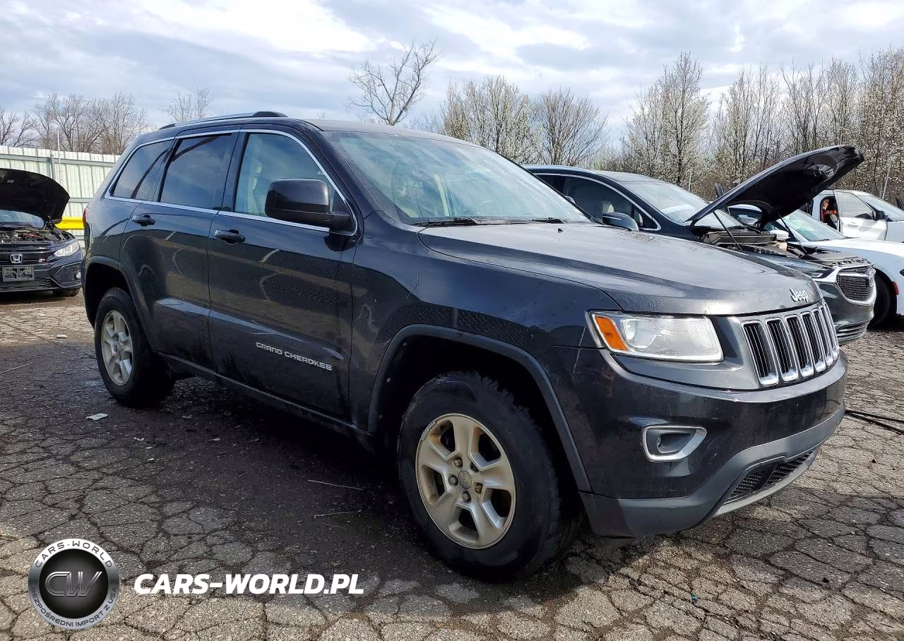 2014 Jeep Grand Cherokee Laredo VIN:1C4RJFAG0EC104433 - 4