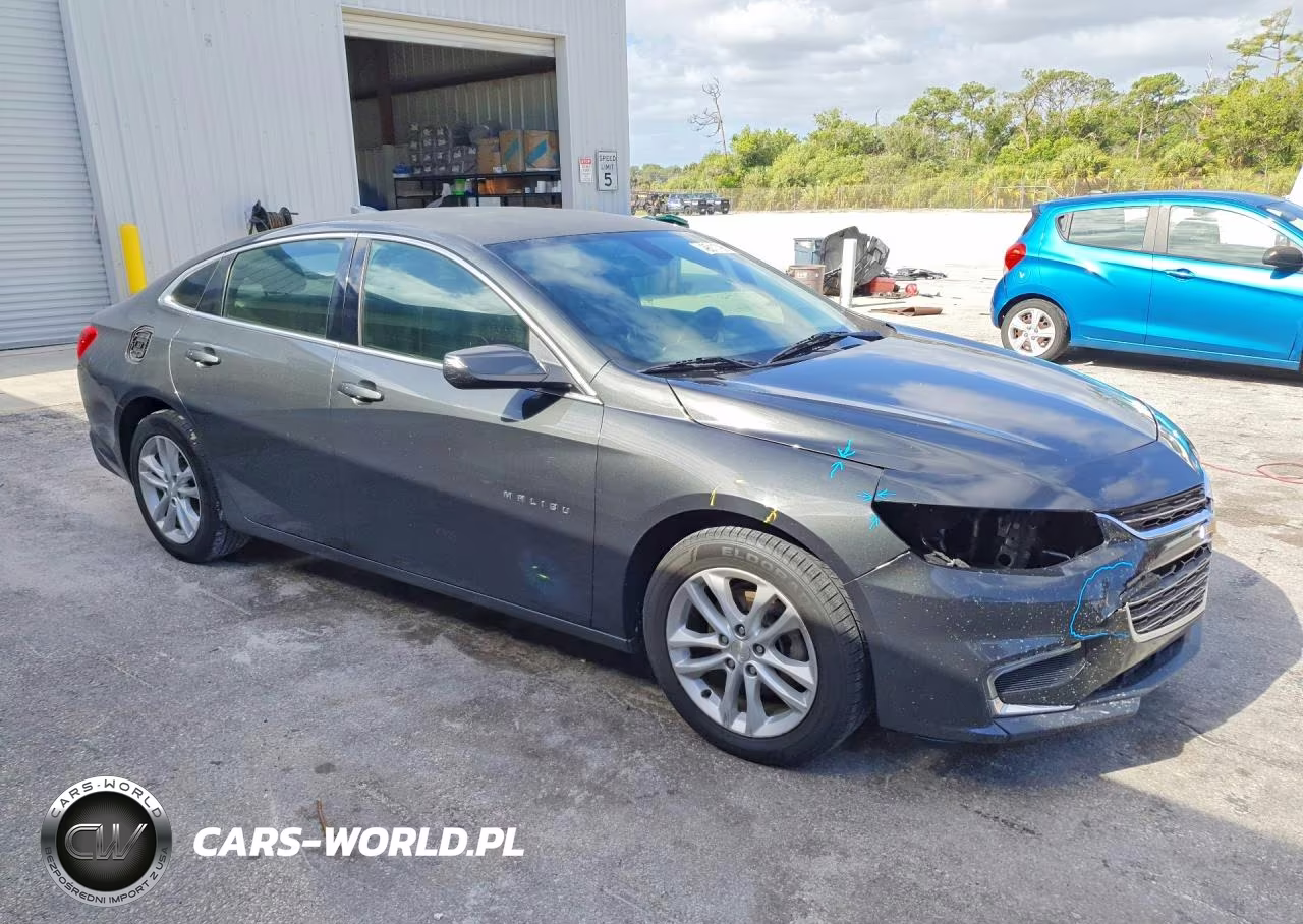 2017 Chevrolet Malibu Lt VIN:1G1ZE5ST6HF223688 - 4