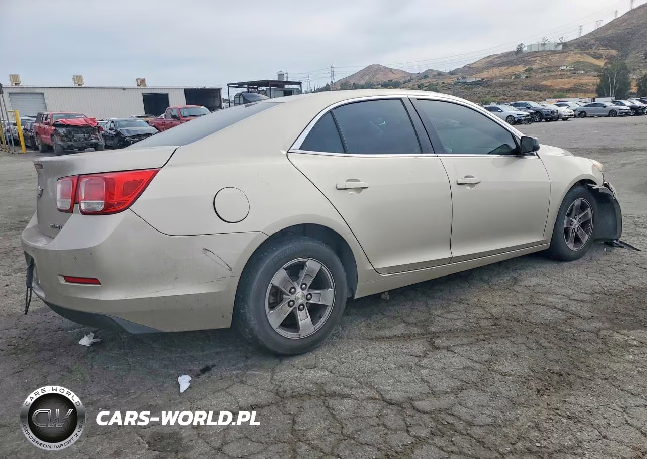 2015 Chevrolet Malibu Ls VIN:1G11A5SL4FF251558 - 3
