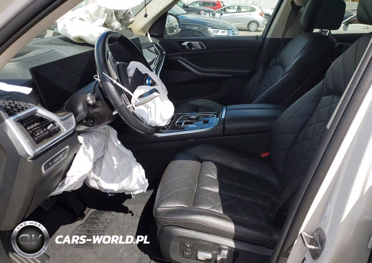 2024 BMW X7 xDrive40I VIN:5UX23EM00R9T80911 - 7