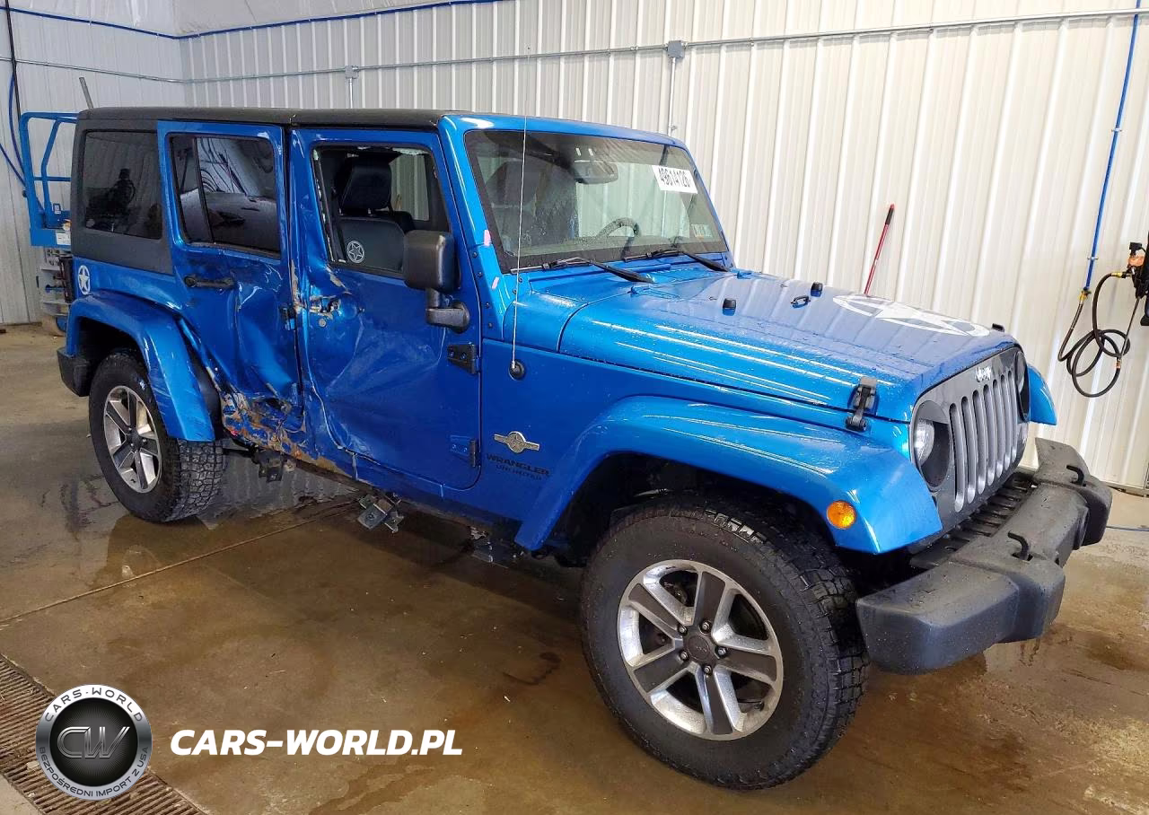 2014 Jeep Wrangler Unlimited Sport VIN:1C4BJWDG8EL165574 - 4