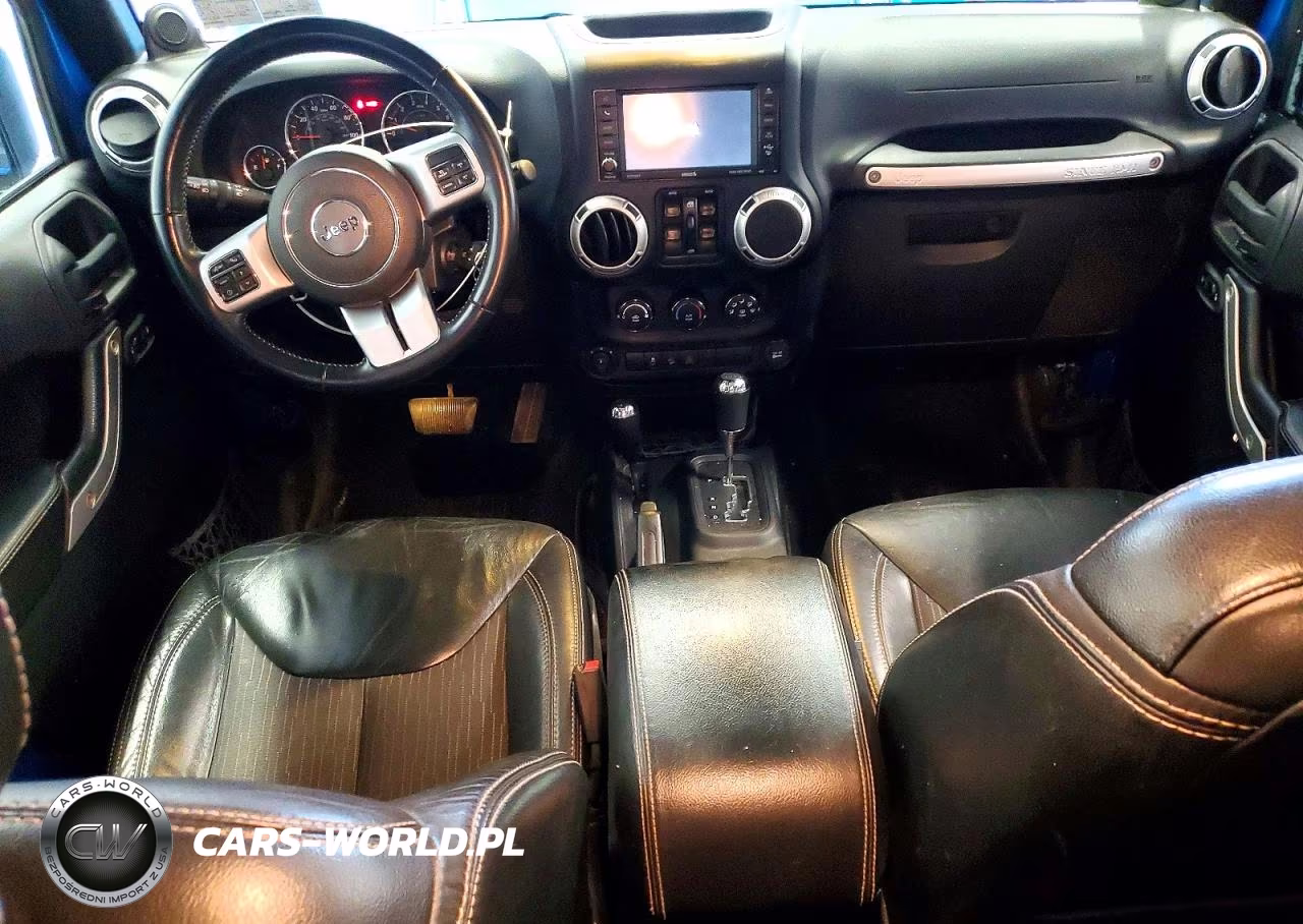 2014 Jeep Wrangler Unlimited Sport VIN:1C4BJWDG8EL165574 - 8