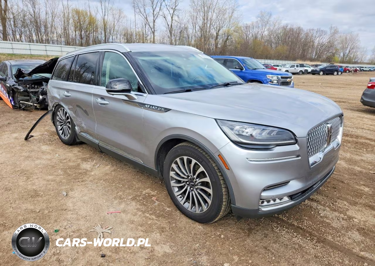 2020 Lincoln Aviator Reserve VIN:5LM5J7XC2LGL16967 - 4
