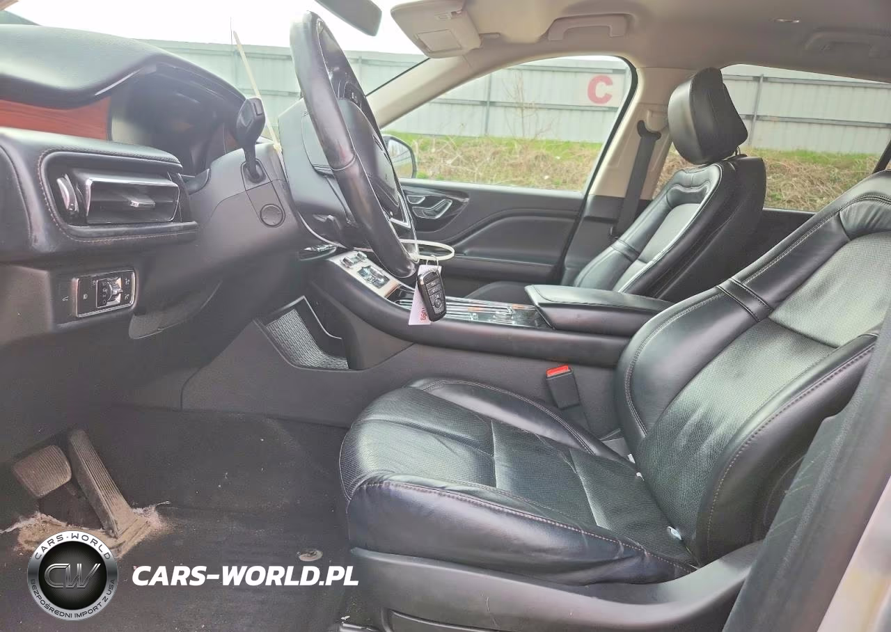 2020 Lincoln Aviator Reserve VIN:5LM5J7XC2LGL16967 - 7