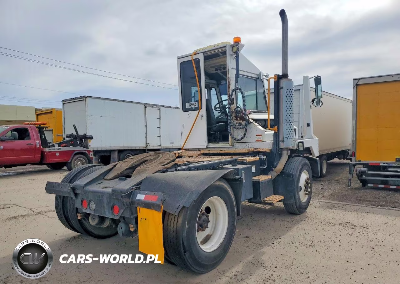 2011 Kalmar 4X2 Yard Truck VIN:325953 - 4