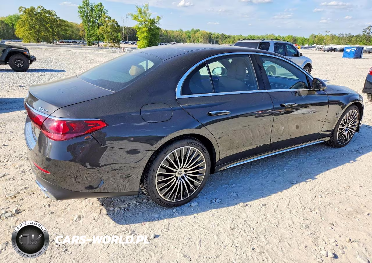 2024 Mercedes Benz E 350 4Matic VIN:W1KLF4HB8RA025587 - 3