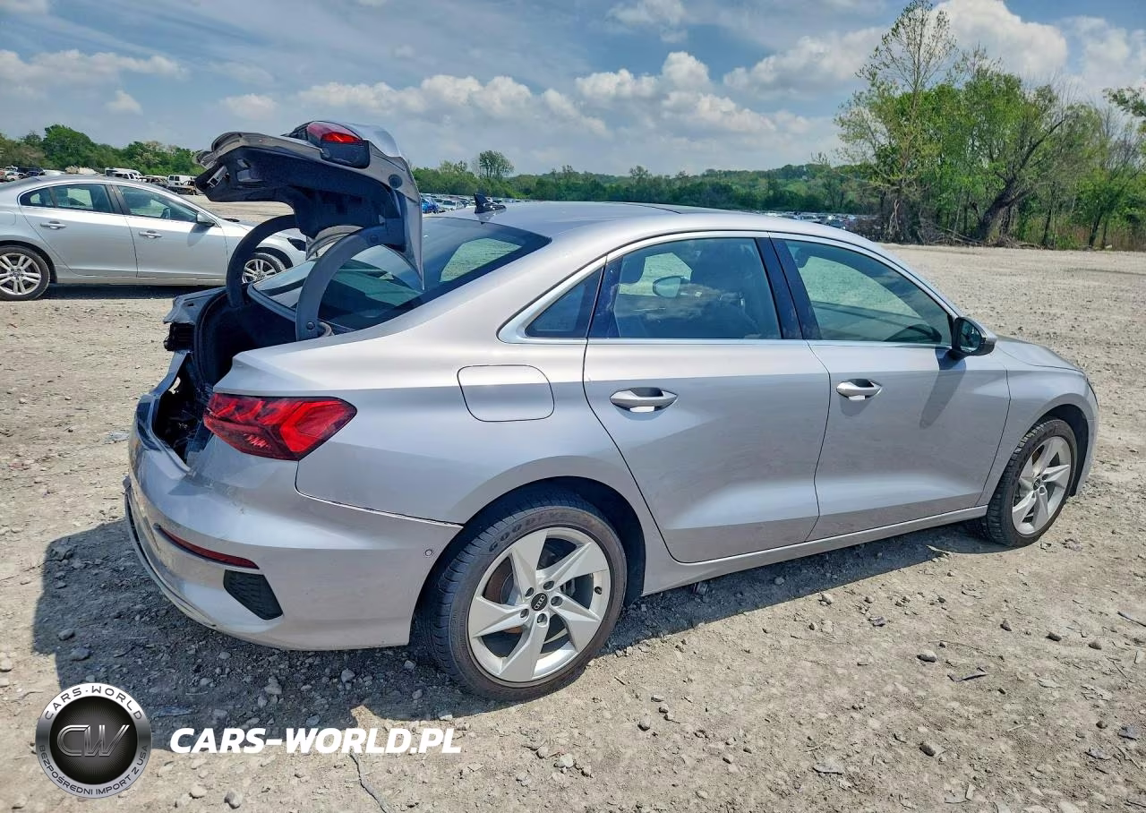 2022 Audi A3 Premium VIN:WAUAUDGYXNA105462 - 3