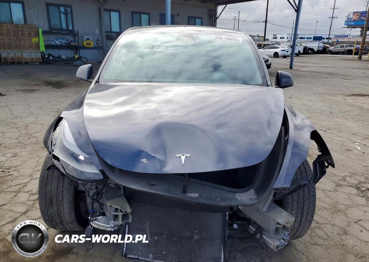 2023 Tesla Model Y VIN:7SAYGDEE5PF945924 - 5