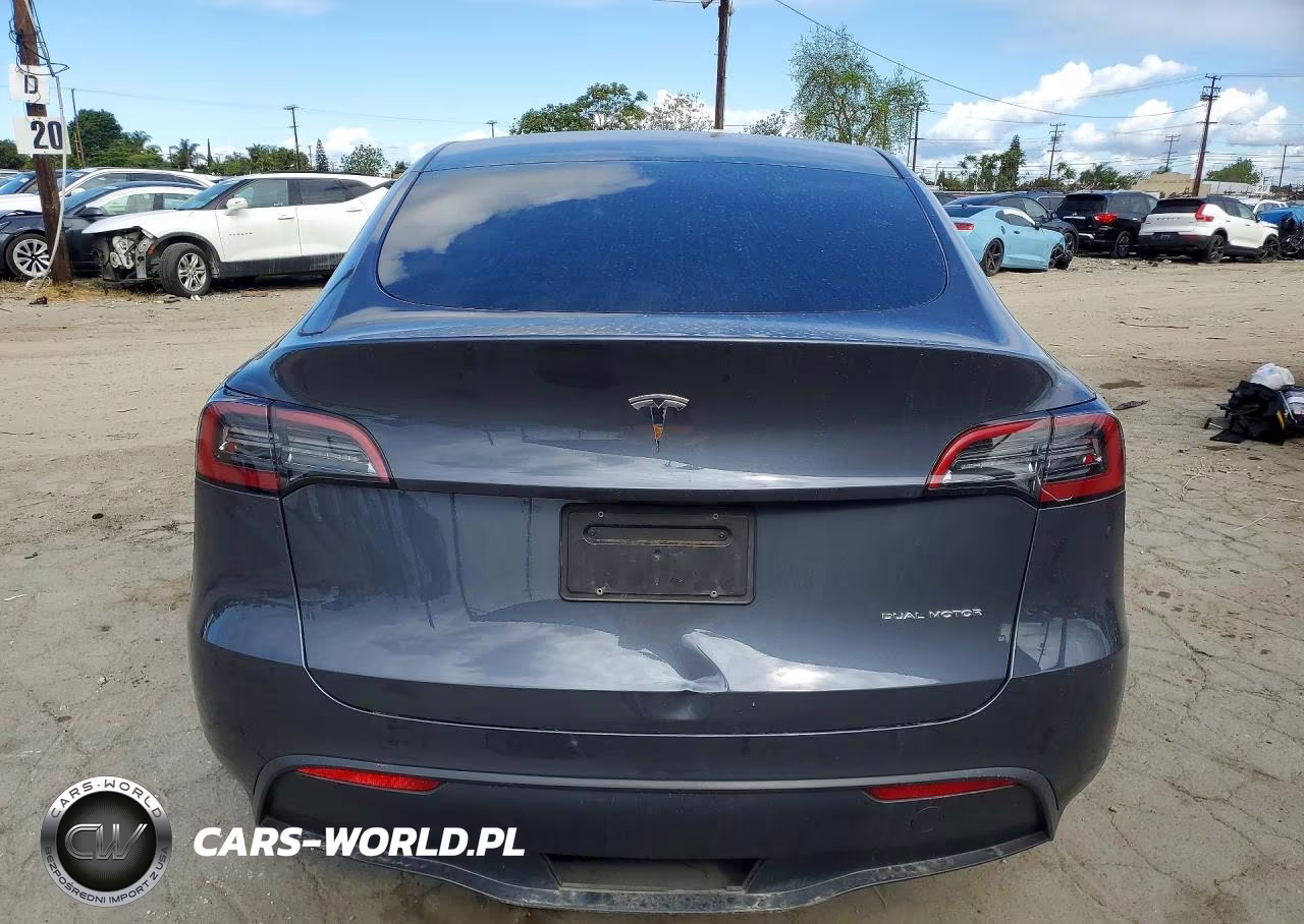 2023 Tesla Model Y VIN:7SAYGDEE5PF945924 - 6