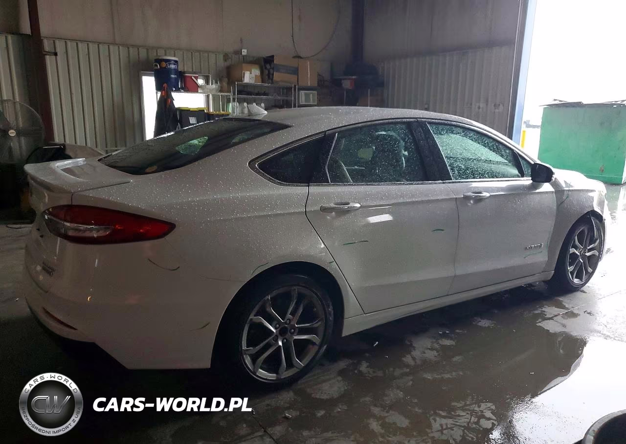 2019 Ford Fusion Titanium VIN:3FA6P0RU1KR185700 - 3