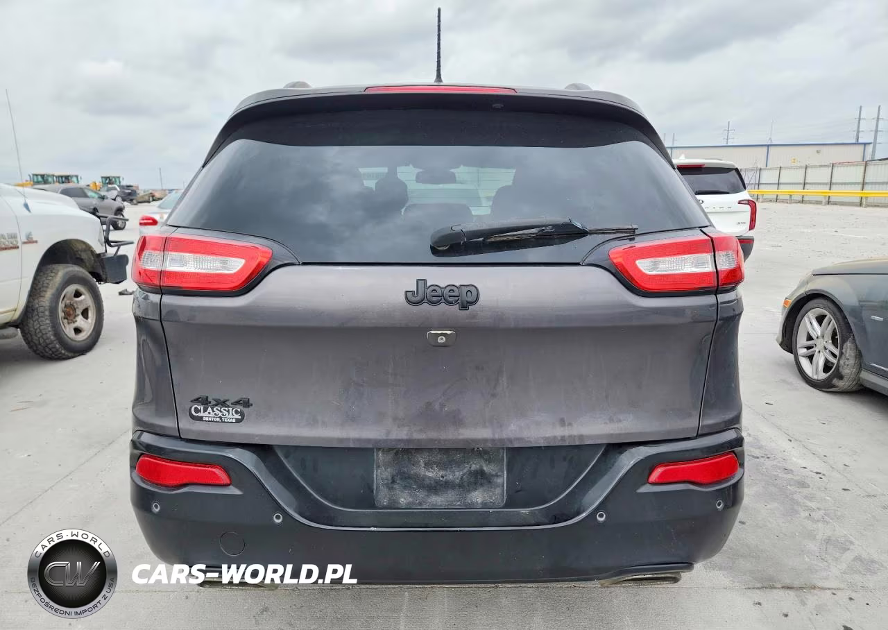 2018 Jeep Cherokee Latitude VIN:1C4PJMCX4JD603734 - 6