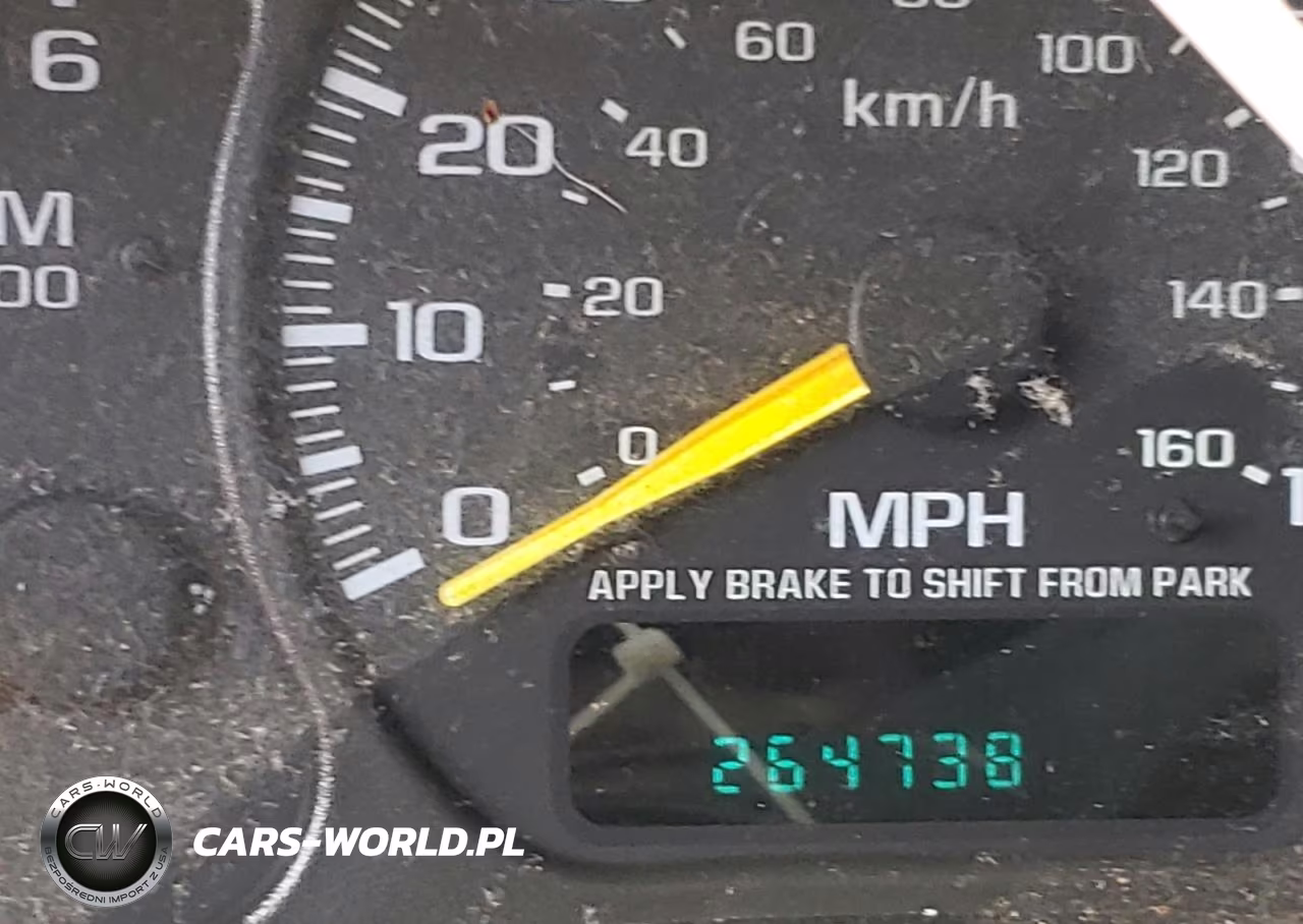 1999 Chevrolet Silverado K1500 VIN:1GCEK19T7XZ131743 - 8