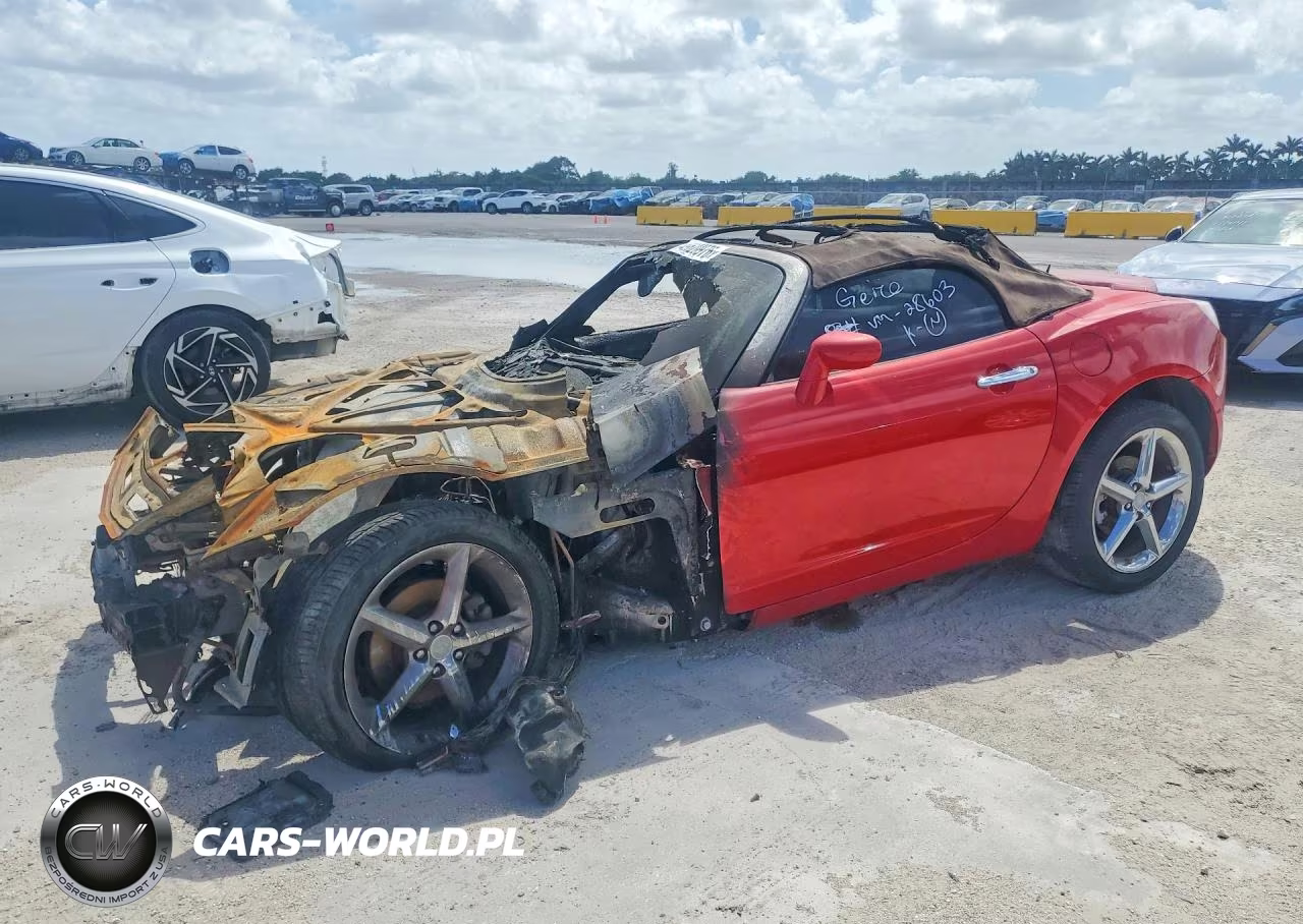 2008 Saturn Sky Redline