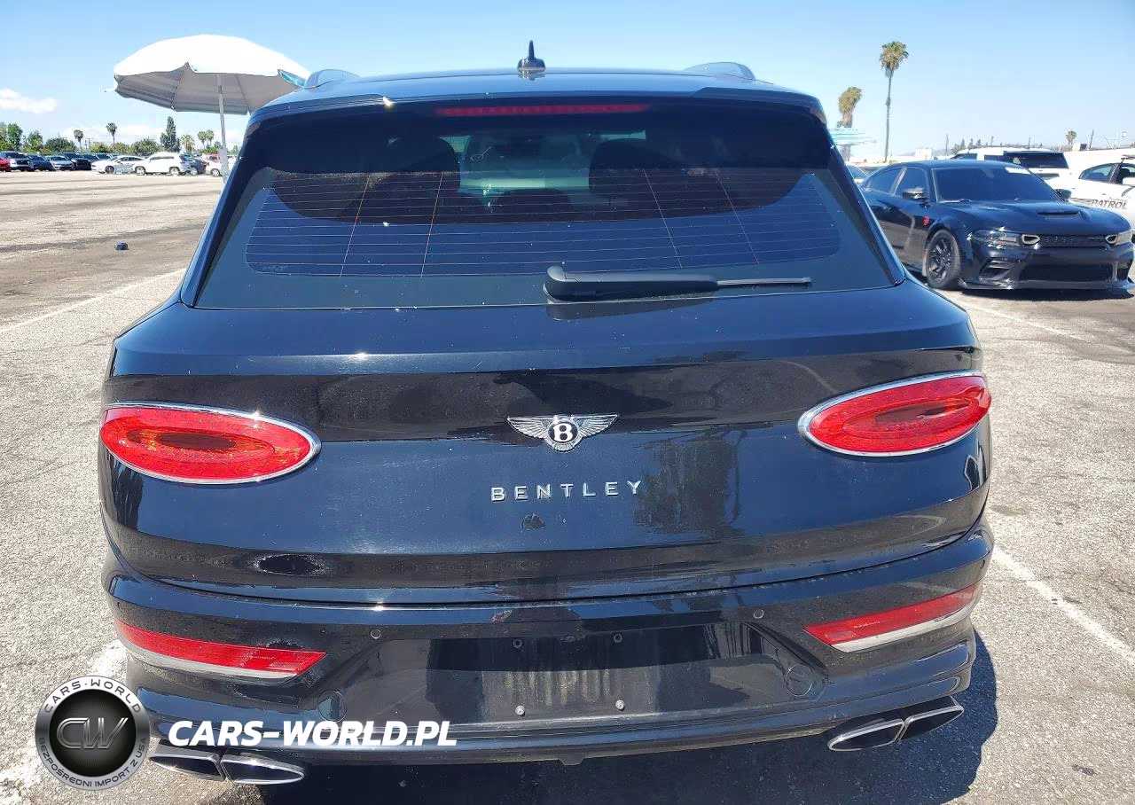 2021 Bentley Bentayga VIN:SJAAJ2ZV3MC036590 - 6