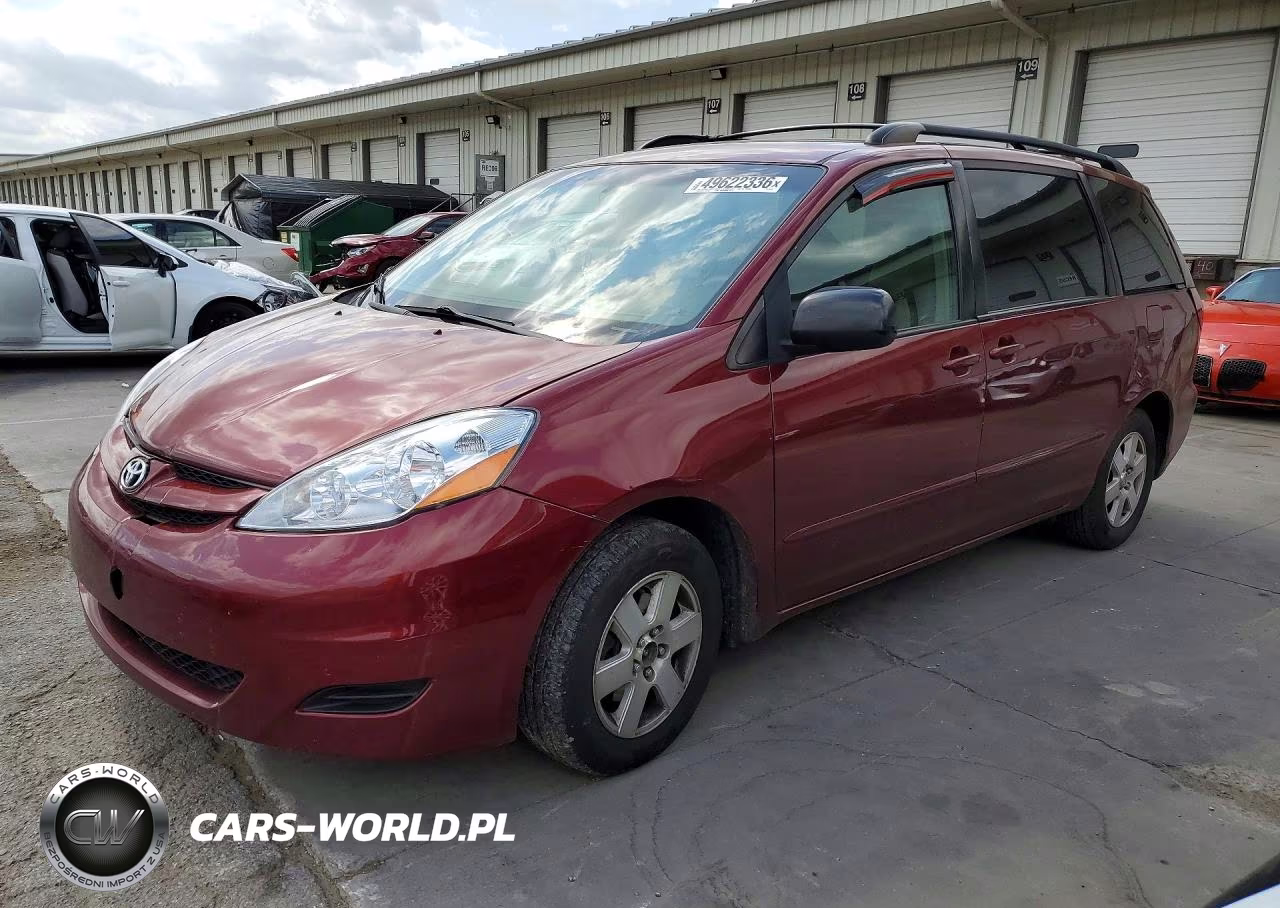 2009 Toyota Sienna Le 8-Passenger