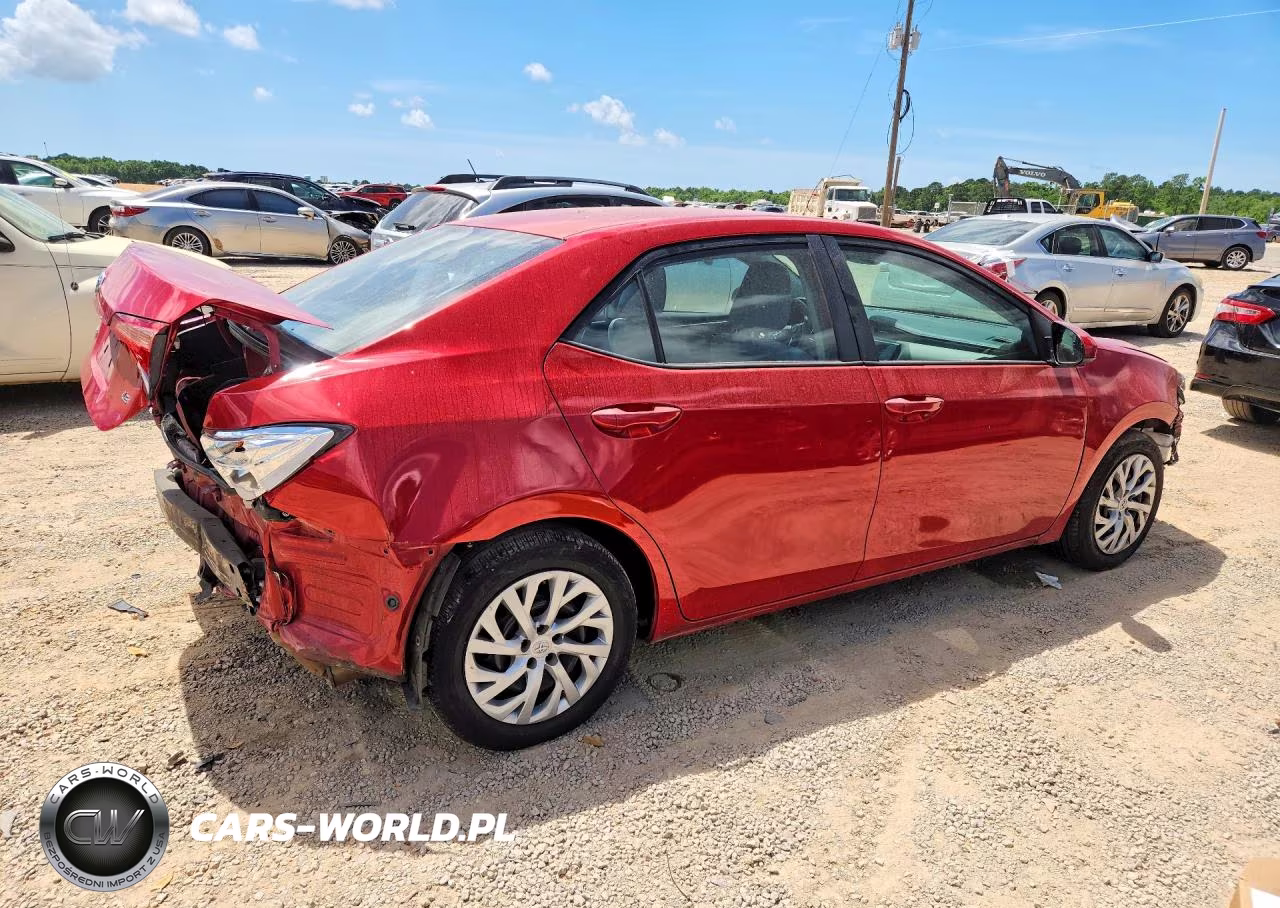 2019 Toyota Corolla Le VIN:2T1BURHEXKC215623 - 3