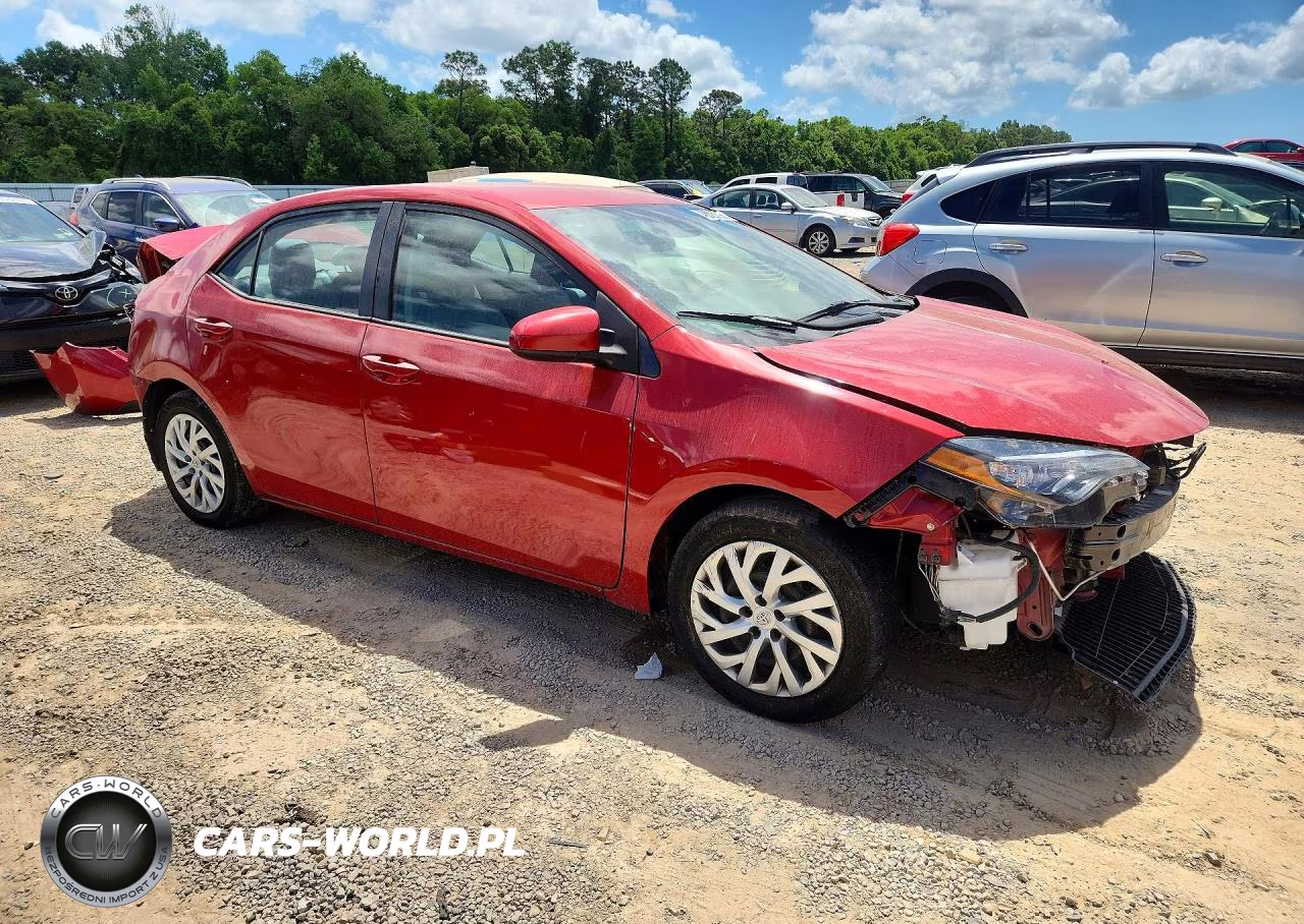 2019 Toyota Corolla Le VIN:2T1BURHEXKC215623 - 4