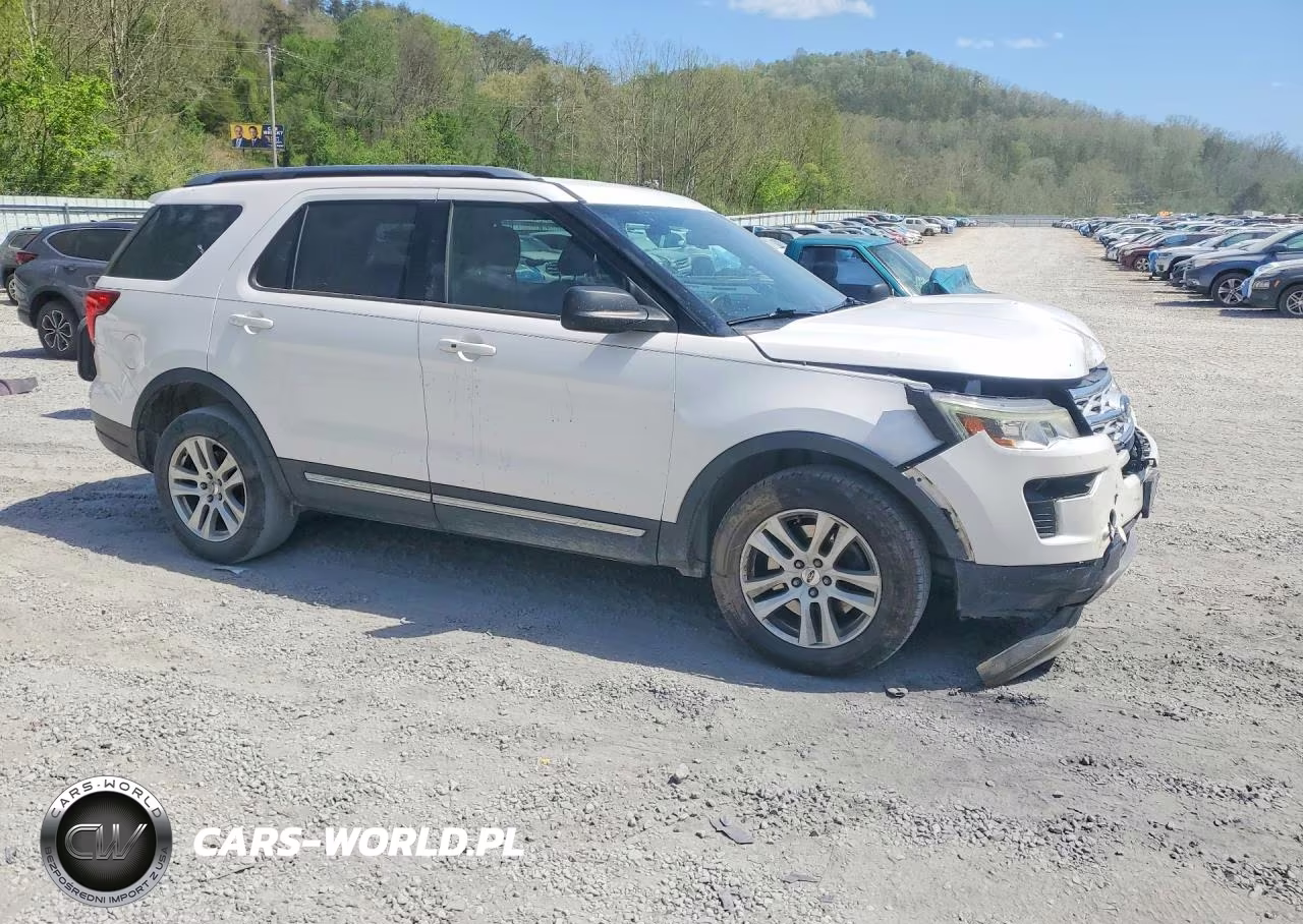 2018 Ford Explorer Xlt VIN:1FM5K8D85JGC82817 - 4
