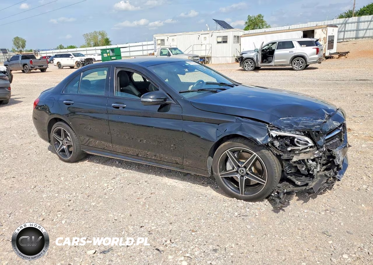 2017 Mercedes-Benz C 300 4Matic VIN:55SWF4KB0HU230860 - 4