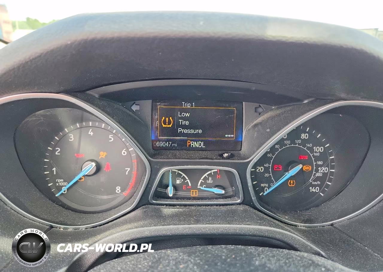 2016 Ford Focus S VIN:1FADP3E27GL324571 - 9