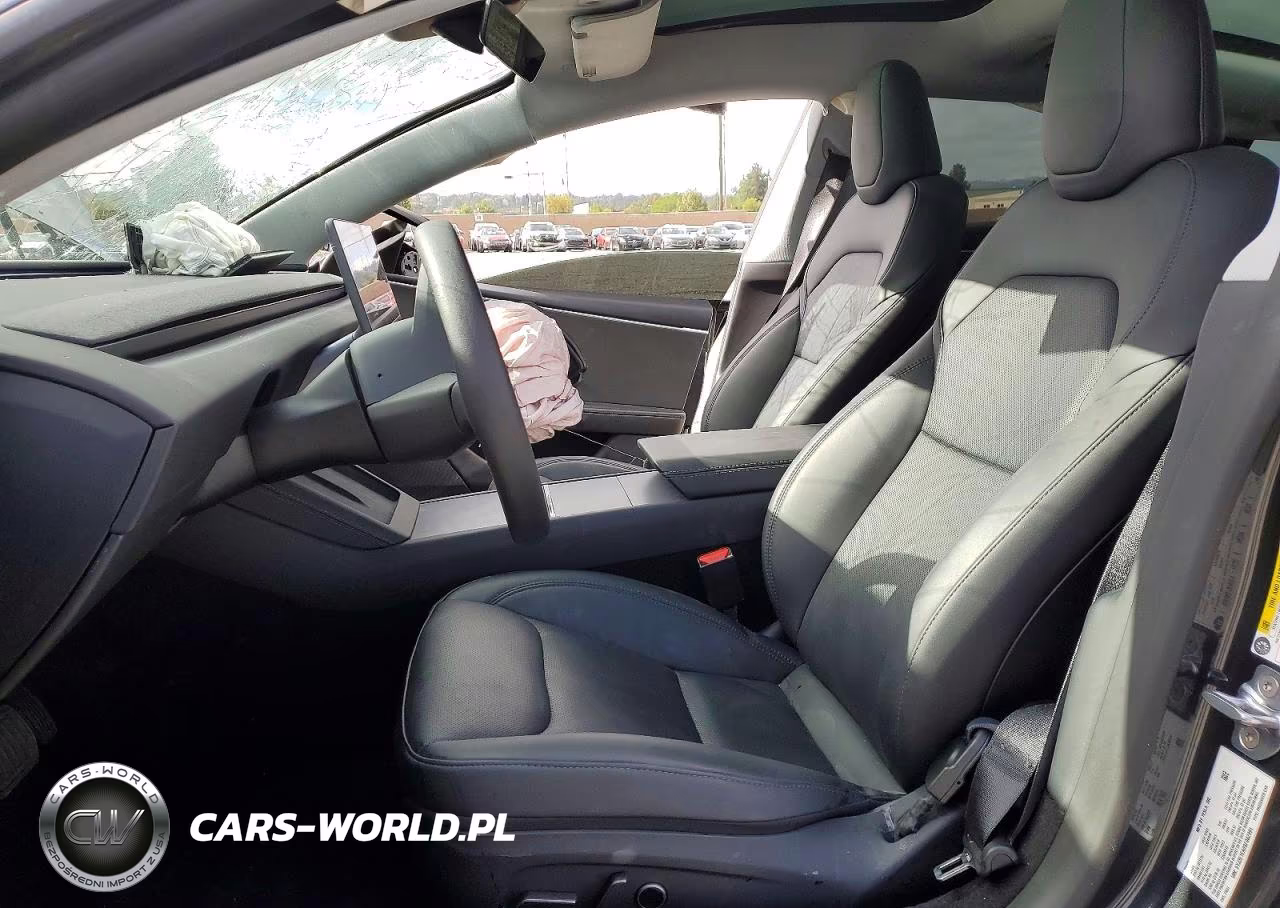 2025 Tesla Model 3 VIN:5YJ3E1EA8SF082991 - 7