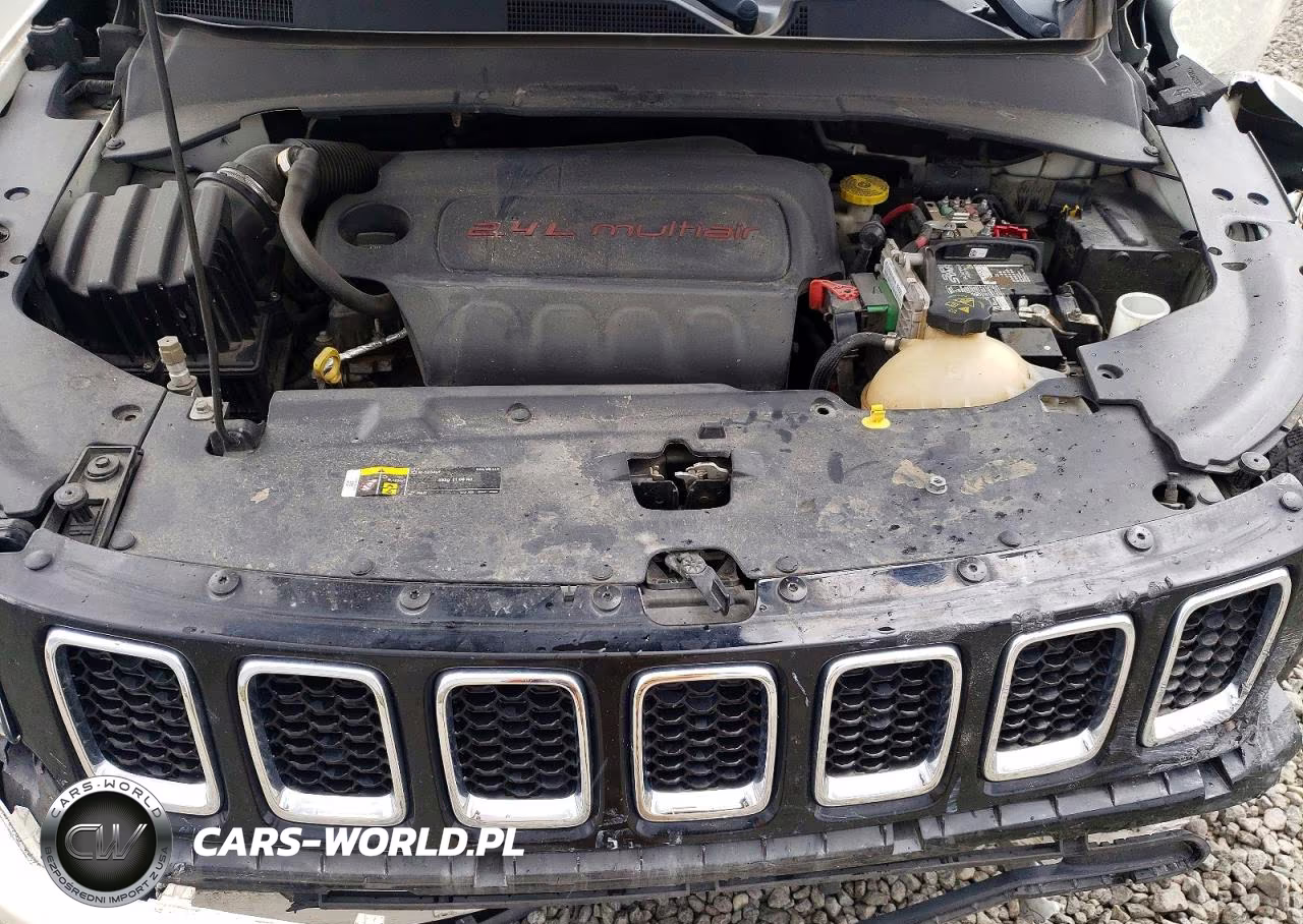 2019 Jeep Compass Latitude VIN:3C4NJDBBXKT723532 - 12