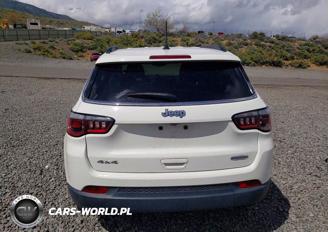 2019 Jeep Compass Latitude VIN:3C4NJDBBXKT723532 - 6