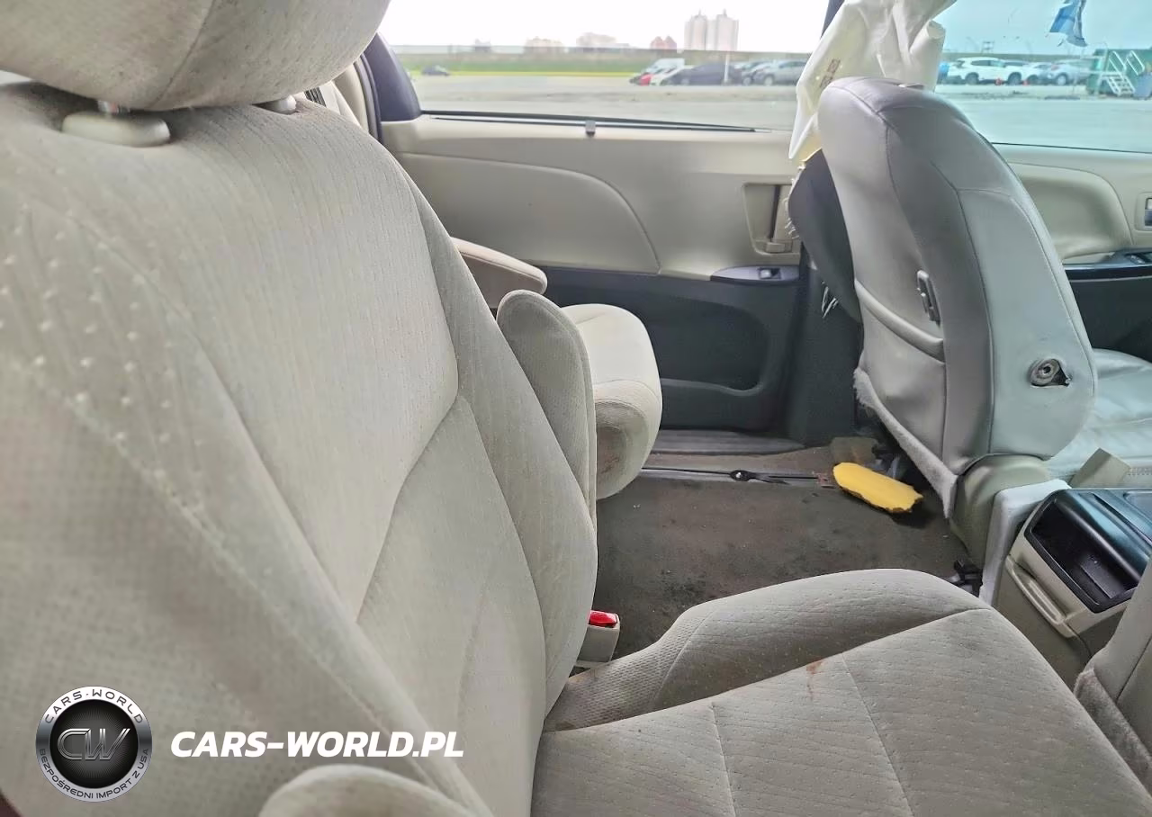 2017 Toyota Sienna Le VIN:5TDKZ3DC3HS769041 - 11