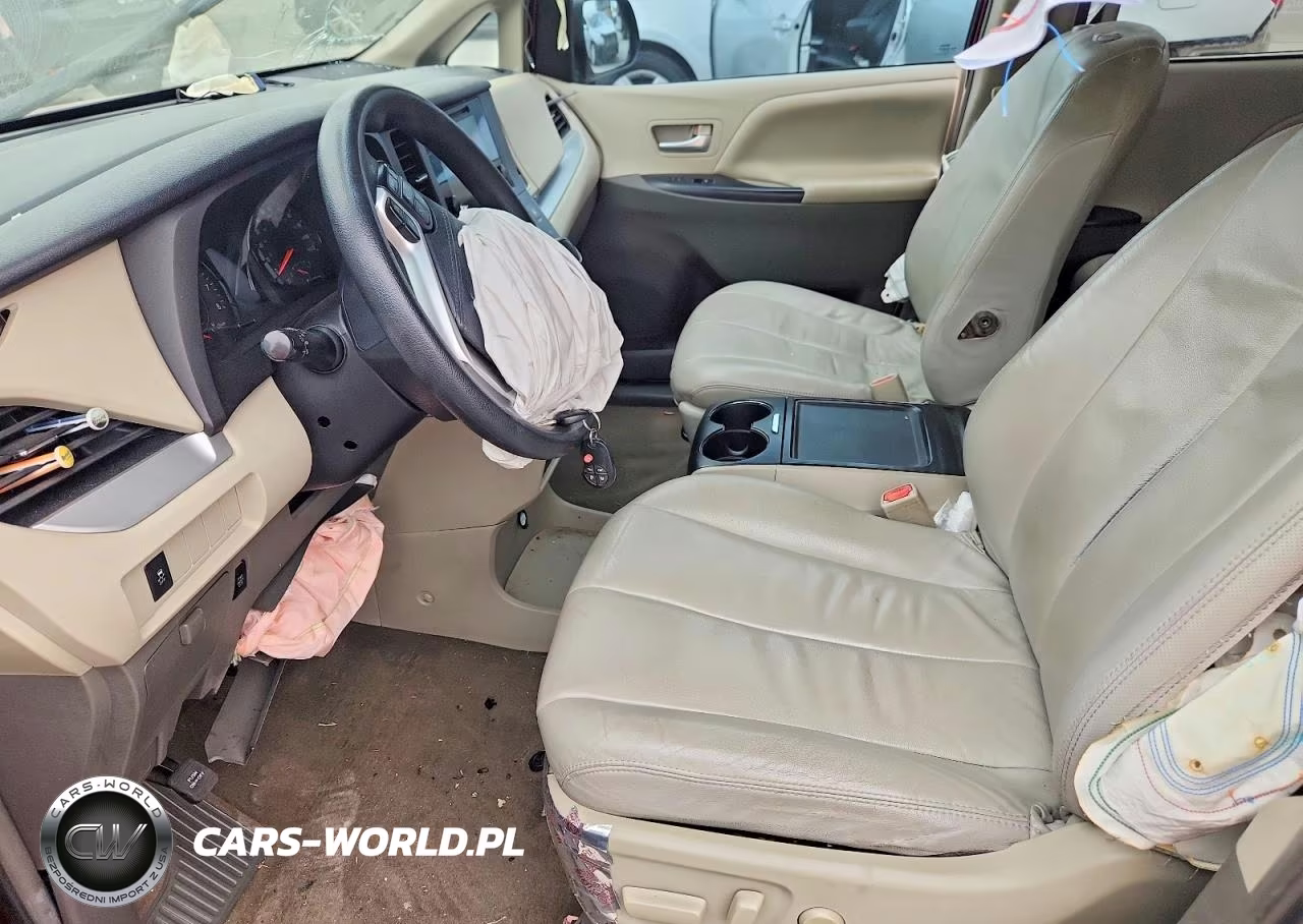 2017 Toyota Sienna Le VIN:5TDKZ3DC3HS769041 - 7