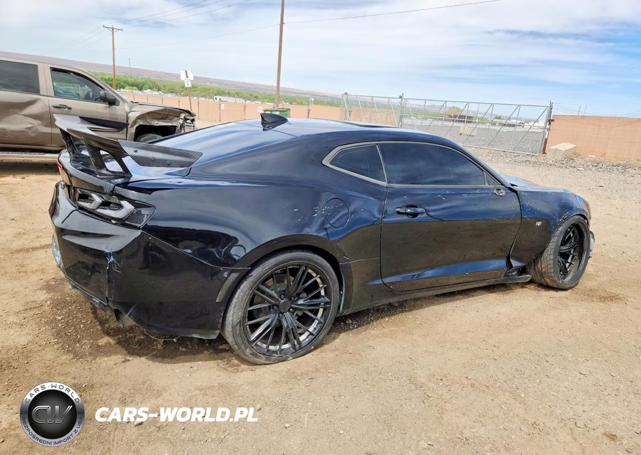 2017 Chevrolet Camaro Lt VIN:1G1FB1RS1H0185551 - 3