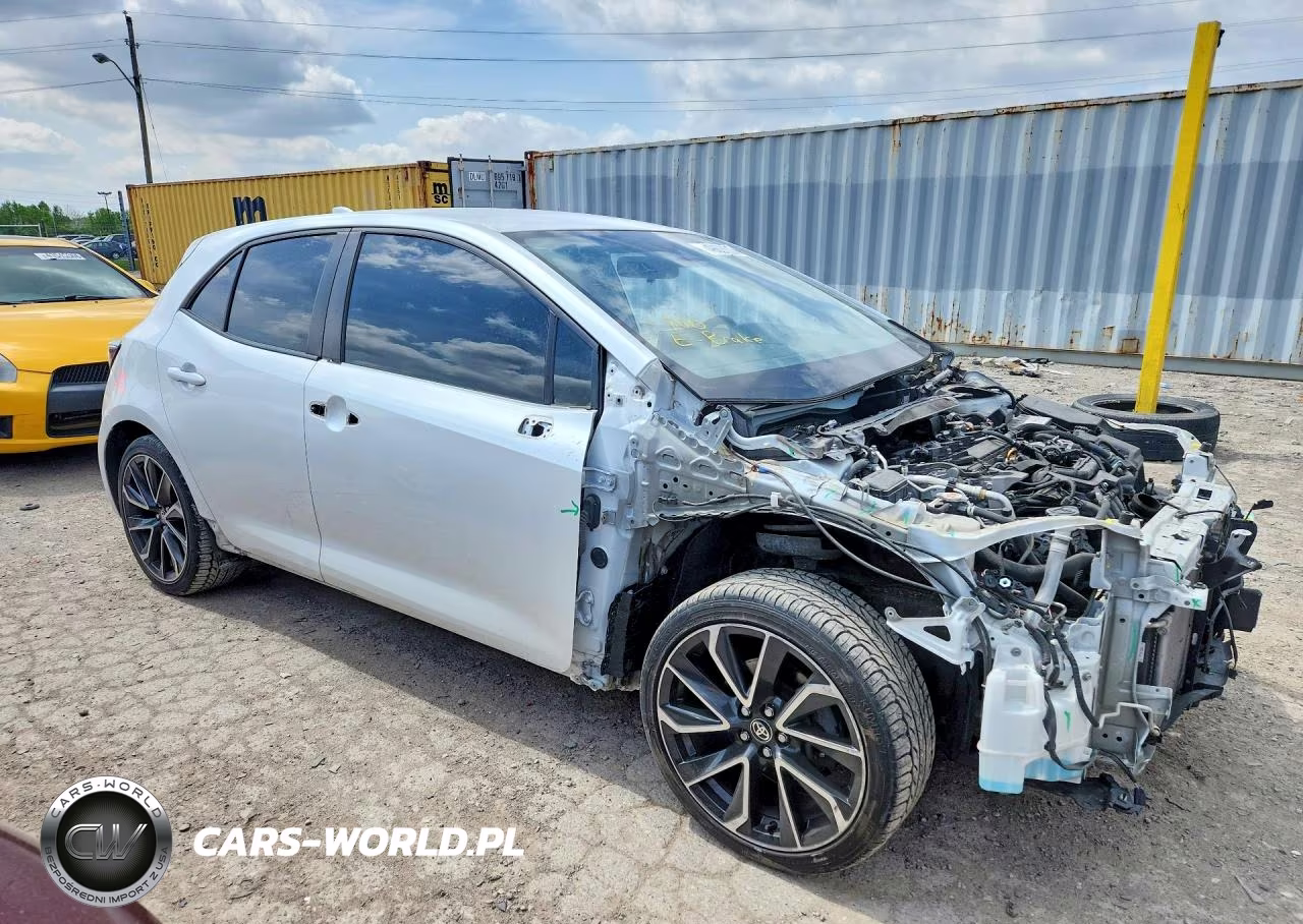 2021 Toyota Corolla Hatchback Xse VIN:JTNA4MBEXM3107081 - 4