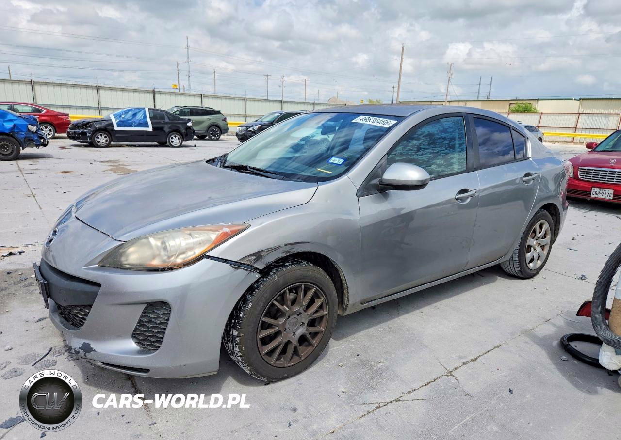 2013 Mazda 3 I