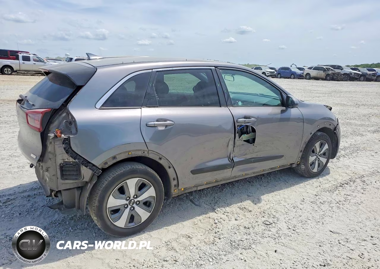 2018 Kia Niro Lx VIN:KNDCB3LC1J5158012 - 3