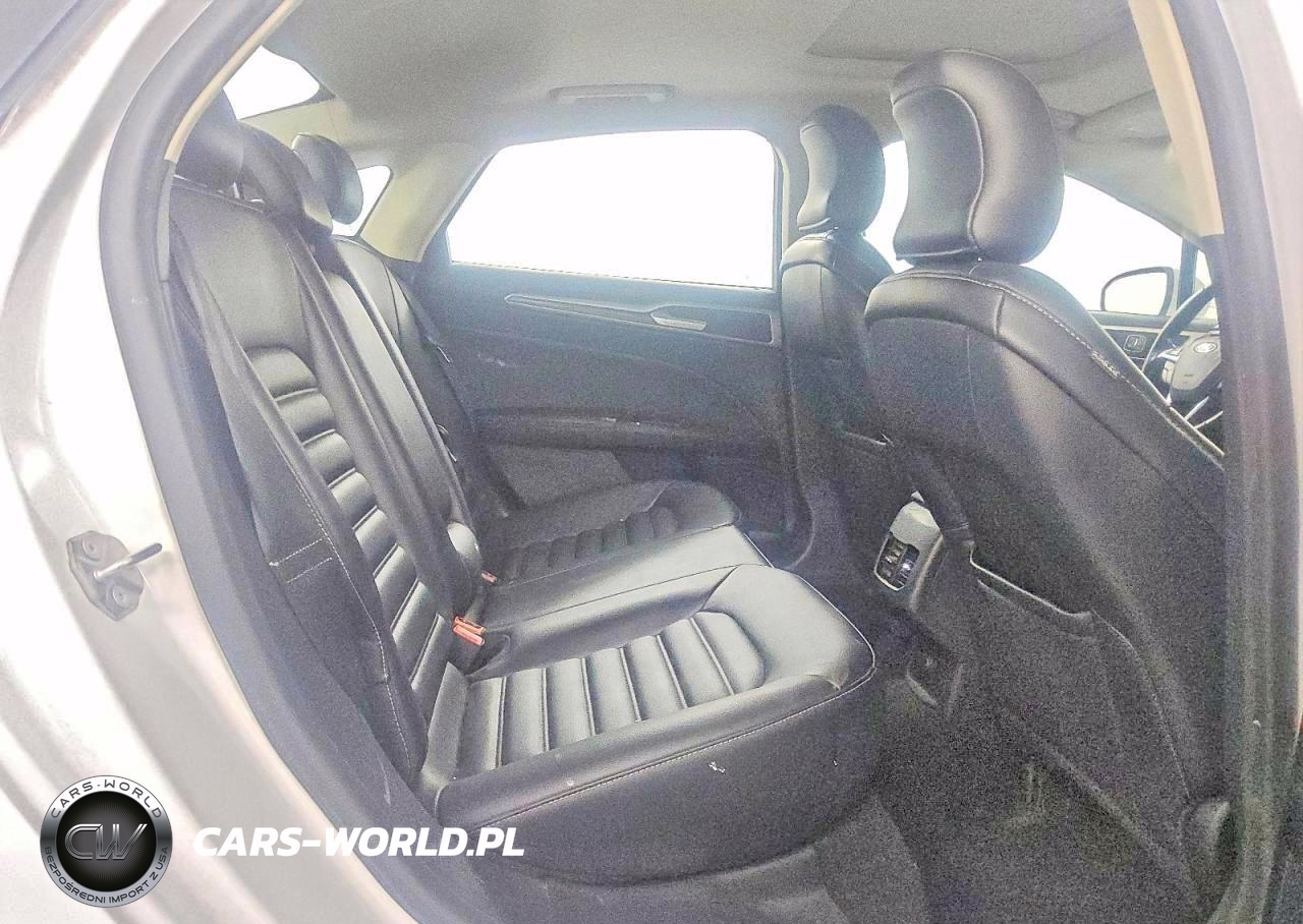 2019 Ford Fusion Sel VIN:3FA6P0CDXKR110163 - 10