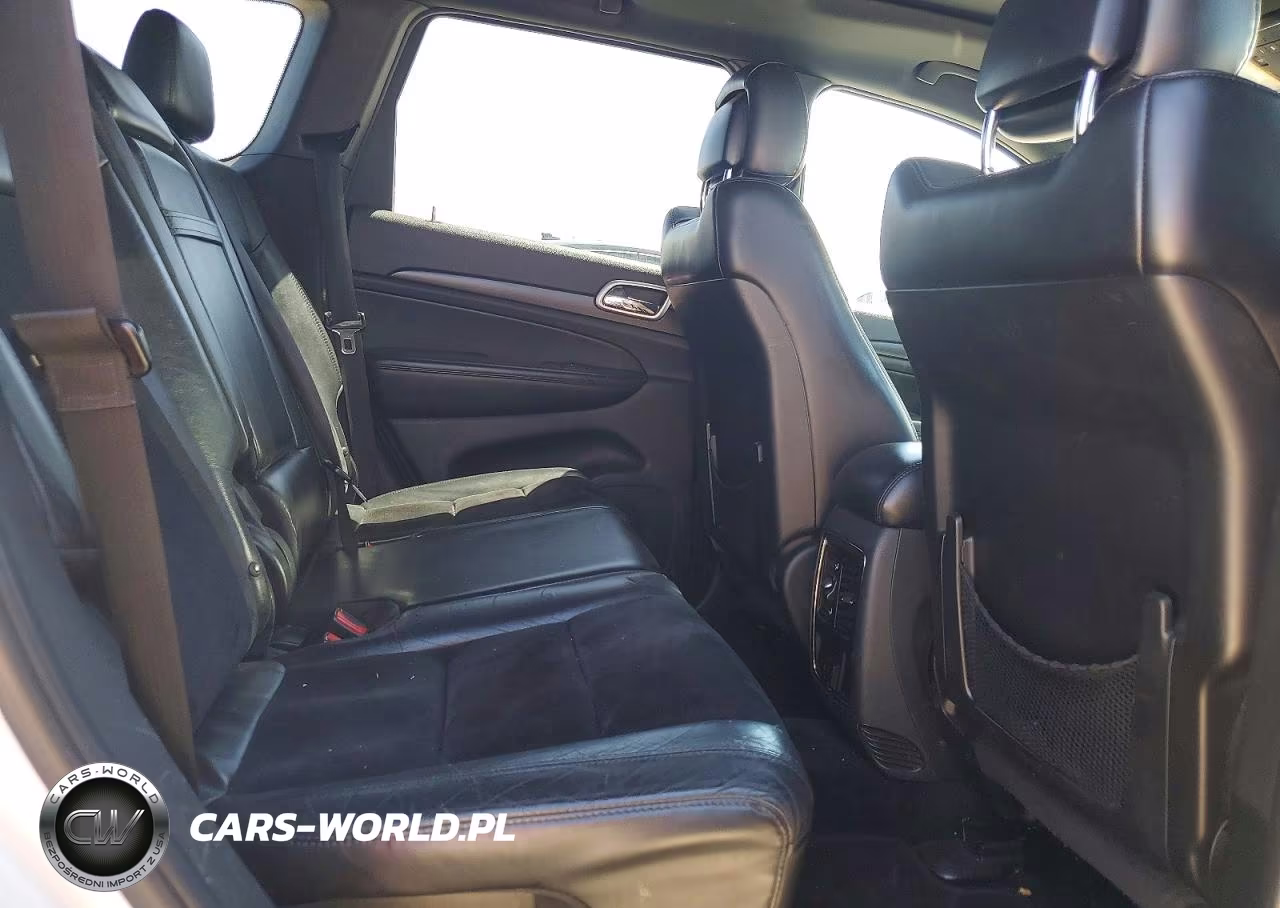2015 Jeep Grand Cherokee Laredo VIN:1C4RJEAG5FC957096 - 11