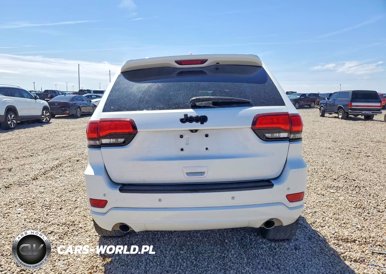 2015 Jeep Grand Cherokee Laredo VIN:1C4RJEAG5FC957096 - 6