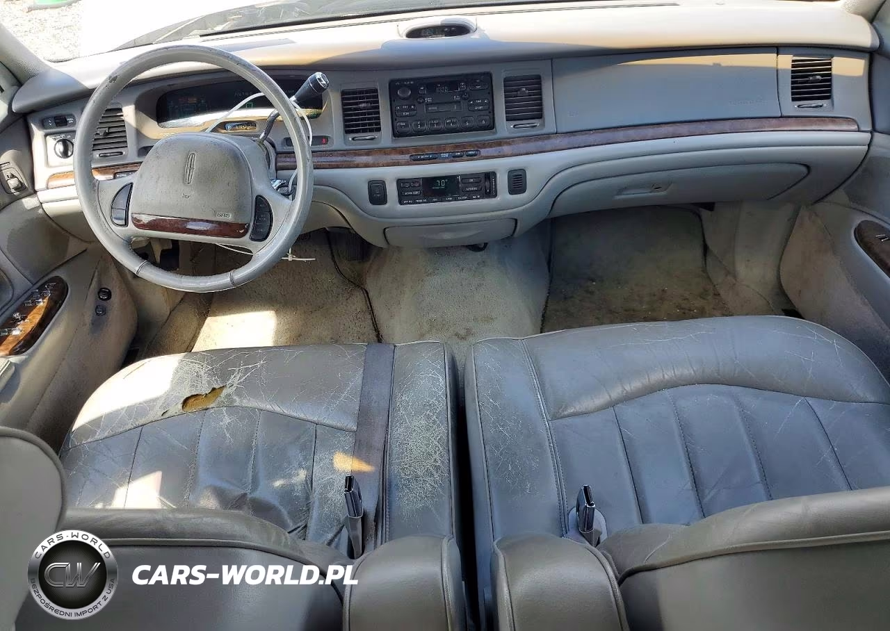 1995 Lincoln Town Car Executive VIN:1LNLM81W6SY663348 - 8